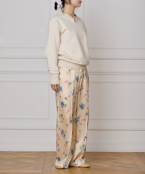 IENA LA BOUCLE（イエナラブークル）の「IENA LA BOUCLE ボタニカルプリントイージーパンツ（その他パンツ・レディース・ベージュ系その他・36/38）」の8枚目の写真