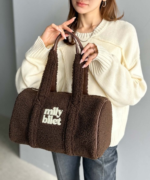 mily bilet(ミウィビレット)の「【mily bilet】ふわもこ感がたまらない主役バッグ♪ロゴ刺繍ボアボストンバッグ(ハンドバッグ・レディース・チャコールグレー/ブラック/ブラウン/ベージュ・ONE SIZE)」の17枚目の写真