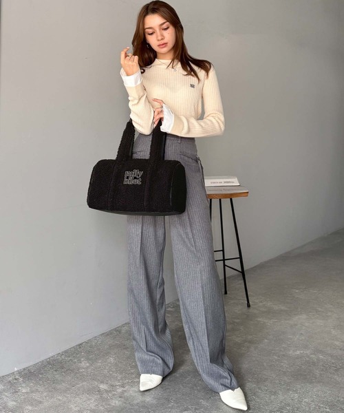 mily bilet(ミウィビレット)の「【mily bilet】ふわもこ感がたまらない主役バッグ♪ロゴ刺繍ボアボストンバッグ(ハンドバッグ・レディース・チャコールグレー/ブラック/ブラウン/ベージュ・ONE SIZE)」の7枚目の写真
