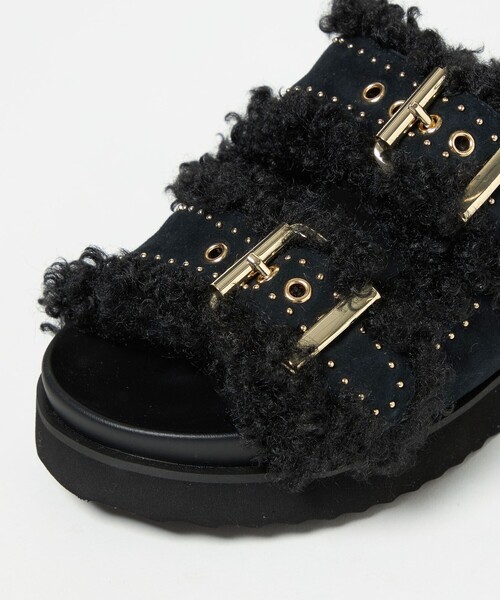 UNITED ARROWS（ユナイテッドアローズ）の「フェイクファー 2ライン スタッズ サンダル（サンダル・レディース・ブラック/ベージュ・35/36/37/38）」の16枚目の写真