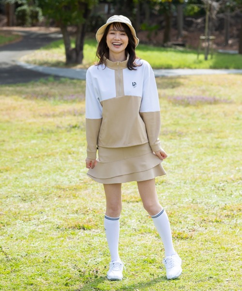 UNDOVEgolf【三枝こころコラボ】ロゴ使いフレアースカート (ゴルフ