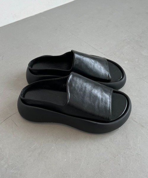 FUULLY STUDIO（フーリィーステューディオ）の「ボリュームソールサンダル（サンダル・レディース・ブラック・SMALL/MEDIUM/LARGE）」の12枚目の写真