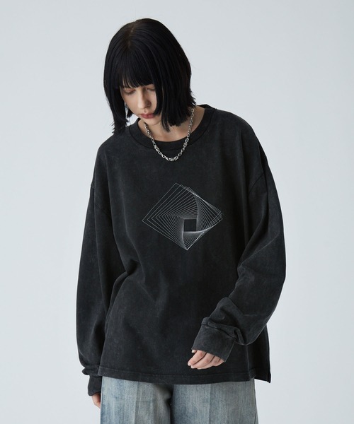 VELNUS（ベルナス）の「【VELNUS】Vintage Make Heavyweight Geometric T-Shirt /ヴィンテージメイクヘビーウェイトジオメトリックＴシャツ(ロンT)（Tシャツ/カットソー・メンズ・チャコールグレー/ダークブルー・S/M/L）」の3枚目の写真