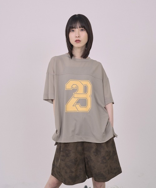 Nora Lily（ノラリリー）の「【Nora Lily】Hug Number 23 Logo Print Mesh Ease Tee（Tシャツ/カットソー・メンズ・ライトグレー/ライトブルー/ブラック・FREE）」の3枚目の写真