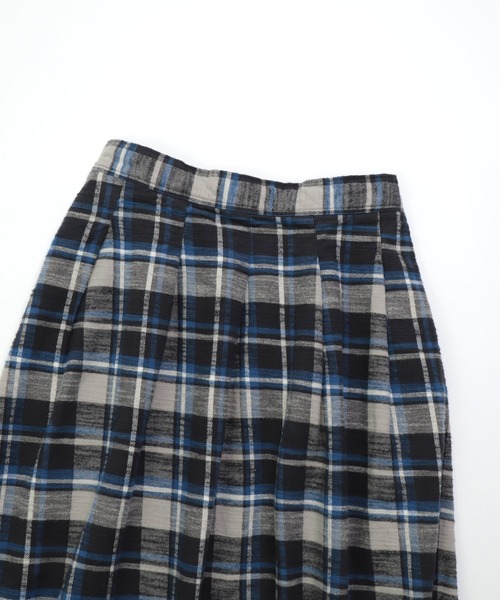 D.M.G.（ドミンゴ）の「[D.M.G. / ディーエムジー]スラブチェック起毛 タックフレアスカート（スカート・レディース・グレー系その他・FREE）」の16枚目の写真
