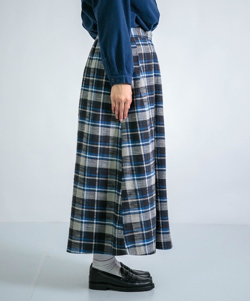 D.M.G.（ドミンゴ）の「[D.M.G. / ディーエムジー]スラブチェック起毛 タックフレアスカート（スカート・レディース・グレー系その他・FREE）」の11枚目の写真