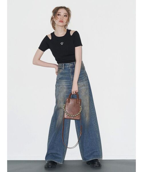 EVRIS（エヴリス）の「ヴィンテージライクボリュームワイドデニムパンツ（デニムパンツ・レディース・ブルー/インディゴブルー・MEDIUM/SMALL）」の16枚目の写真