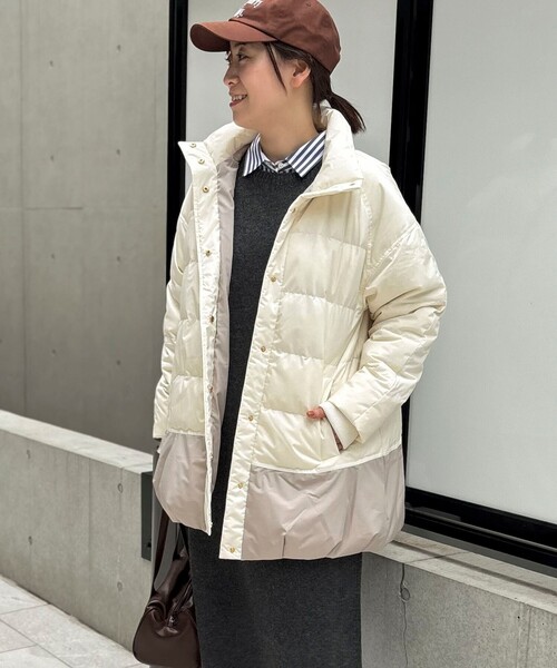 MICO COULIER(ミコクリエ)の「エアリースタンドミドルピュアダウンジャケット(ダウンジャケット/コート・レディース・ブラック系その他/ホワイト系その他・38)」の4枚目の写真