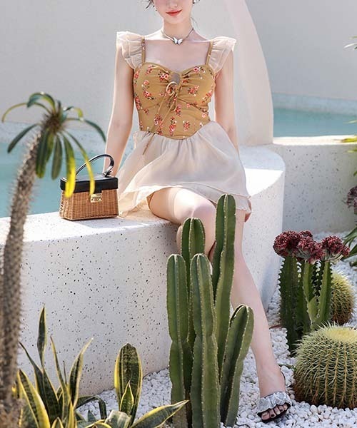 セール】ハイウエスト フリル ワンピース水着（水着）｜gossip