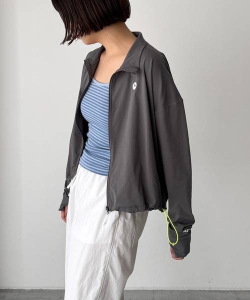 CANAL JEAN(キャナルジーン)の「Marmot Ws Mt.RashGuard Full-Zip(その他アウター・レディース・チャコールグレー/ホワイト・MEDIUM)」の1枚目の写真