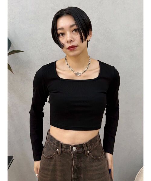 EVRIS(エヴリス)の「スクエアクロップドトップス(Tシャツ/カットソー・レディース・ブラック/マスタード/レッド/ホワイト・FREE)」の22枚目の写真
