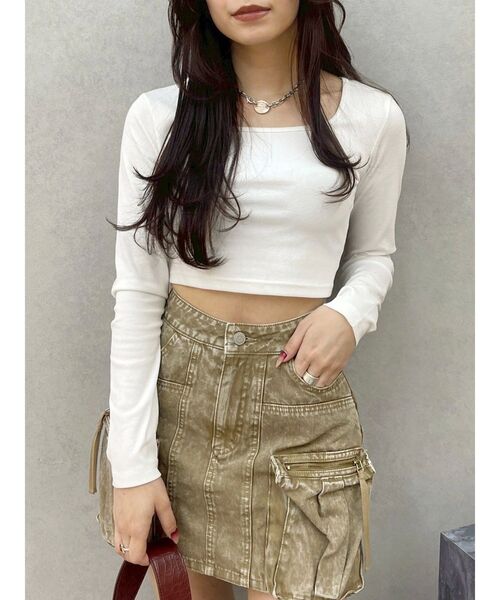 EVRIS(エヴリス)の「スクエアクロップドトップス(Tシャツ/カットソー・レディース・ブラック/マスタード/レッド/ホワイト・FREE)」の12枚目の写真
