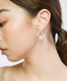 KARA YOO/カラ・ユ パールモチーフピアス