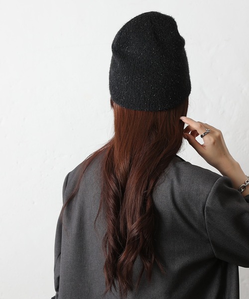 COLONY 2139(コロニートゥーワンスリーナイン)の「ラメニット帽(ニットキャップ/ビーニー・レディース・カーキ/ブラック/シルバー・FREE)」の11枚目の写真