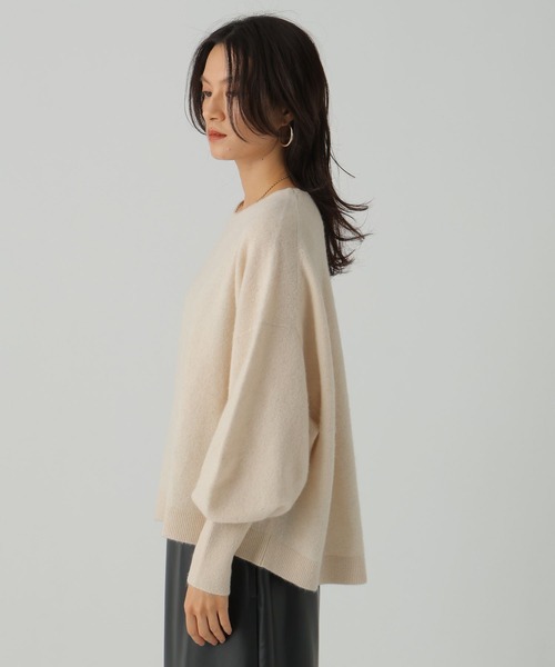 Elura(エルーラ)の「ラクーンリッチプルオーバー/571610(ニット/セーター・レディース・ライトベージュ/ネイビー/モカ・FREE)」の17枚目の写真