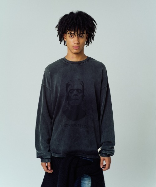 ADAM PATEK(アダムパテック)の「【ADAMPATEK/アダムパテック】Frankenstein portrait crewneck スウェット(スウェット・メンズ・ブラック/グレー・1/2)」の1枚目の写真