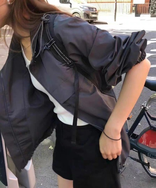 FREE STYLISTS(フリー スタイリスト)の「YUGA_YGMC Drawstring stand-collar mountain parka(マウンテンパーカー・レディース・ブラック/オフホワイト・FREE)」の2枚目の写真
