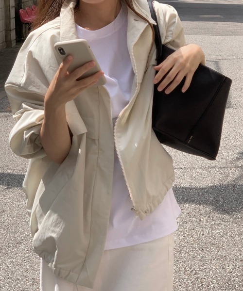 FREE STYLISTS(フリー スタイリスト)の「YUGA_YGMC Drawstring stand-collar mountain parka(マウンテンパーカー・レディース・ブラック/オフホワイト・FREE)」の16枚目の写真