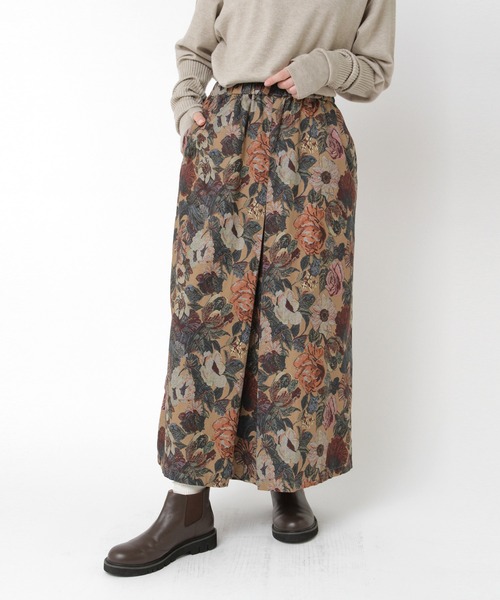 RNA-N(アールエヌエーエヌ)の「G1097 フラワープリントビエラスカート(スカート・レディース・ベージュ/ブラック・FREE)」の2枚目の写真