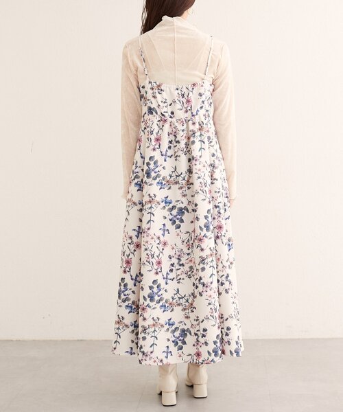 natural couture（ナチュラルクチュール）の「フロリエンタルキャミワンピース（ワンピース・レディース・ブラウン/オフホワイト・FREE）」の4枚目の写真