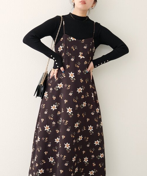 natural couture（ナチュラルクチュール）の「フロリエンタルキャミワンピース（ワンピース・レディース・ブラウン/オフホワイト・FREE）」の5枚目の写真