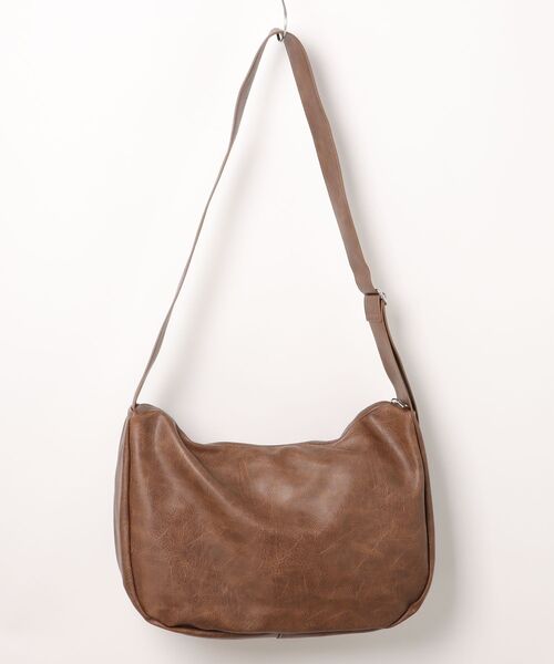 BEVERLY HILLS POLO CLUB（ビバリーヒルズポロクラブ）の「【BEVERLY HILLS POLO CLUB/ビバリーヒルズポロクラブ 】フェイクレザー ビッグショルダーバッグ（ショルダーバッグ・メンズ・ブラウン/ブラック・FREE）」の3枚目の写真