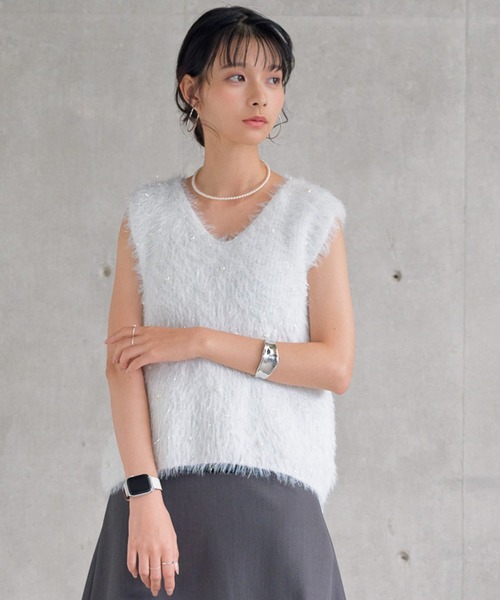 attiree(アティレー)の「パール付きラメシャギーニットベスト(Tシャツ/カットソー・レディース・ピンク/アイボリー/グレー/チャコールグレー/ベージュ・FREE)」の22枚目の写真