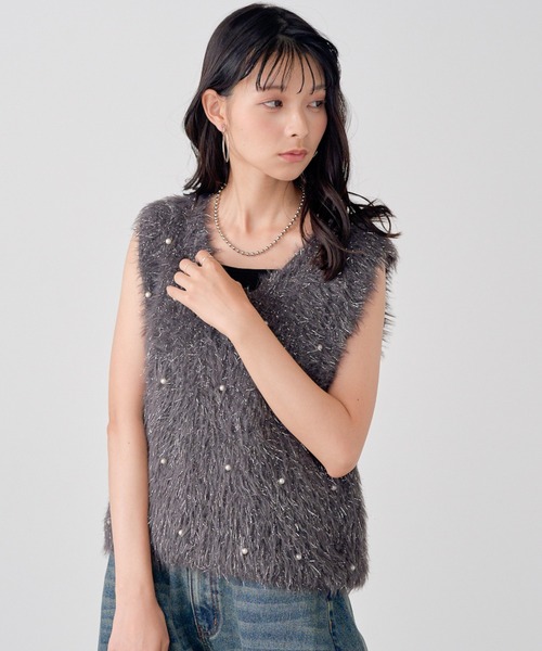 attiree(アティレー)の「パール付きラメシャギーニットベスト(Tシャツ/カットソー・レディース・ピンク/アイボリー/グレー/チャコールグレー/ベージュ・FREE)」の9枚目の写真