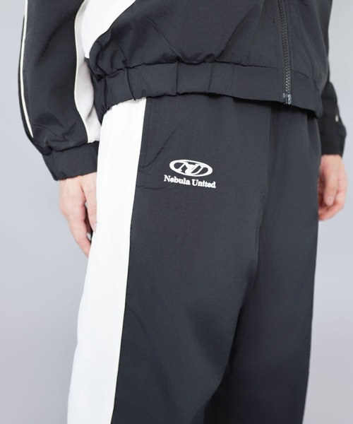 SPINNS（スピンズ）の「ナイロントラックパンツ/エンブレム刺繍ロゴ/配色切替/セットアップ対応（その他パンツ・メンズ・ホワイト/ブラック/ネイビー/グリーン/ワイン・ONESIZE）」の19枚目の写真