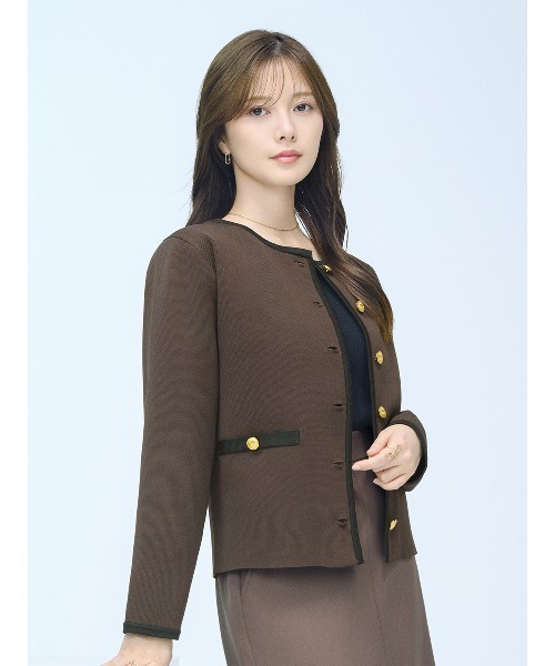 SUIT SQUARE（スーツスクエア）の「バイカラーニットジャケット ハンドウォッシュ メタルボタン（ニット/セーター・レディース・ブラウン系/ブラック系・38(9号)）」の2枚目の写真