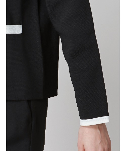 SUIT SQUARE（スーツスクエア）の「バイカラーニットジャケット ハンドウォッシュ メタルボタン（ニット/セーター・レディース・ブラウン系/ブラック系・38(9号)）」の8枚目の写真