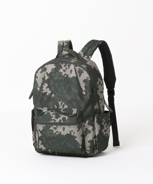 GLOBAL WORK(グローバルワーク)の「撥水軽量12ポケットリュック/578006(バックパック/リュック・レディース・ブラック系その他/ブラック/グレー系その他2/グレー系その他/カーキ/ライトベージュ/ブラウン系その他・FREE)」の4枚目の写真