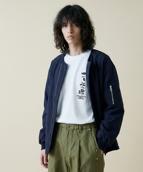 rehacer(レアセル)の「rehacer : Tactical Collarless Jacket / タクティカル カラーレス ジャケット(MA-1・メンズ・ネイビー/ブラック・LARGE/MEDIUM/SMALL)」の1枚目の写真