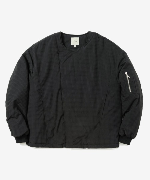 rehacer(レアセル)の「rehacer : Tactical Collarless Jacket / タクティカル カラーレス ジャケット(MA-1・メンズ・ネイビー/ブラック・LARGE/MEDIUM/SMALL)」の11枚目の写真