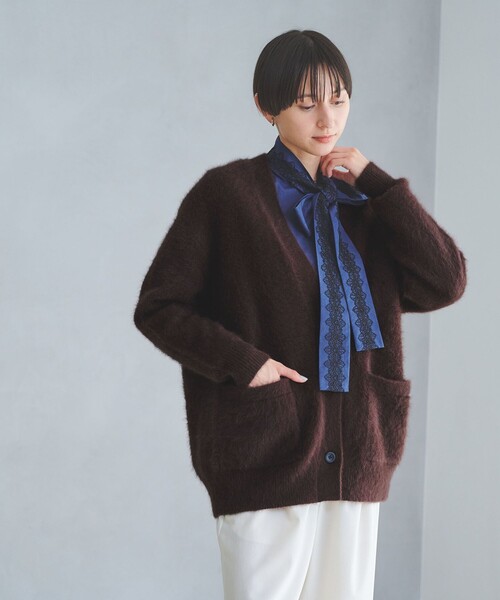 UNITED ARROWS（ユナイテッドアローズ）の「フォックスカシミヤ ミドル カーディガン（カーディガン/ボレロ・レディース・その他3/ネイビー/ダークブラウン・FREE）」の2枚目の写真