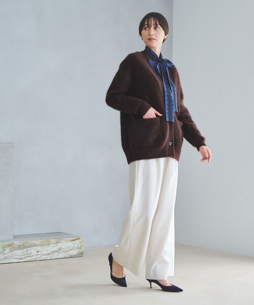 UNITED ARROWS（ユナイテッドアローズ）の「フォックスカシミヤ ミドル カーディガン（カーディガン/ボレロ・レディース・その他3/ネイビー/ダークブラウン・FREE）」の10枚目の写真