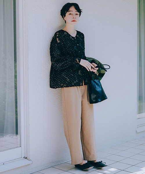 studio CLIP(スタディオクリップ)の「【撥水・UVカット・2WAYストレッチ・イージーケア】タックストレートパンツ(その他パンツ・レディース・ブラック/ベージュ/ネイビー・LARGE/PF/フリー(L)/MEDIUM)」の5枚目の写真