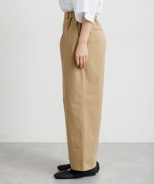 studio CLIP(スタディオクリップ)の「【撥水・UVカット・2WAYストレッチ・イージーケア】タックストレートパンツ(その他パンツ・レディース・ブラック/ベージュ/ネイビー・LARGE/PF/フリー(L)/MEDIUM)」の20枚目の写真