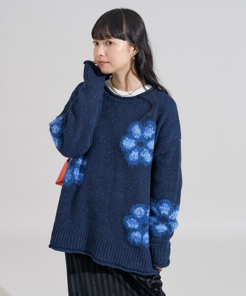 FREAK'S STORE(フリークスストア)の「花柄ジャガード ニットプルオーバー/フラワー柄ニット(ニット/セーター・レディース・ネイビー/ベージュ・フリ-)」の20枚目の写真