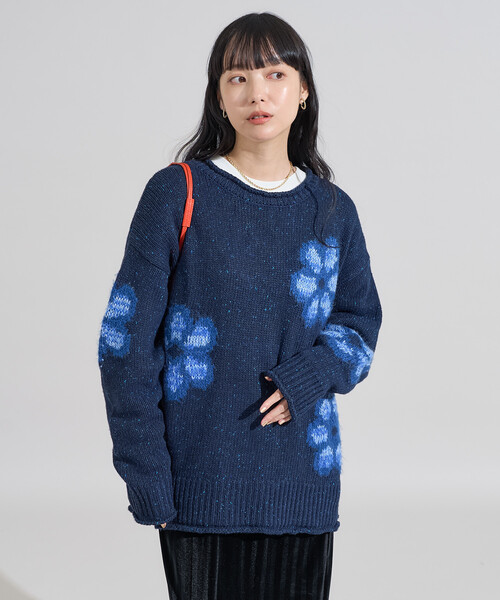 FREAK'S STORE(フリークスストア)の「花柄ジャガード ニットプルオーバー/フラワー柄ニット(ニット/セーター・レディース・ネイビー/ベージュ・フリ-)」の17枚目の写真