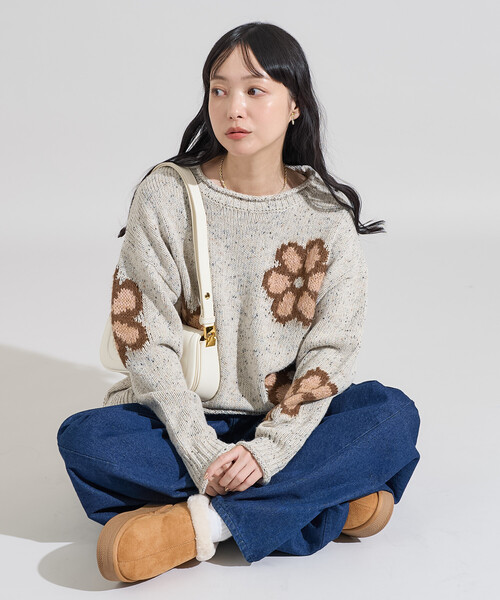 FREAK'S STORE(フリークスストア)の「花柄ジャガード ニットプルオーバー/フラワー柄ニット(ニット/セーター・レディース・ネイビー/ベージュ・フリ-)」の15枚目の写真