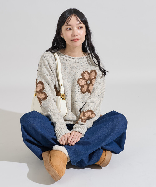 FREAK'S STORE(フリークスストア)の「花柄ジャガード ニットプルオーバー/フラワー柄ニット(ニット/セーター・レディース・ネイビー/ベージュ・フリ-)」の14枚目の写真