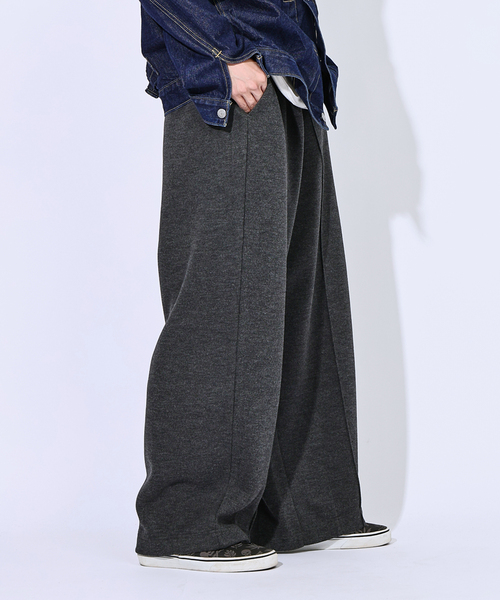 JOURNAL STANDARD（ジャーナルスタンダード）の「ダブル フェイス モダン ワイド パンツ（スウェットパンツ・メンズ・チャコールグレー/ブラック/ブラウン・SMALL/MEDIUM/LARGE）」の10枚目の写真