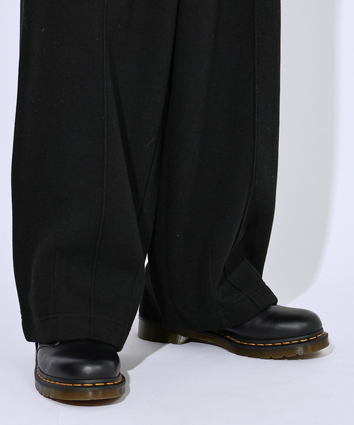 JOURNAL STANDARD（ジャーナルスタンダード）の「ダブル フェイス モダン ワイド パンツ（スウェットパンツ・メンズ・チャコールグレー/ブラック/ブラウン・SMALL/MEDIUM/LARGE）」の19枚目の写真