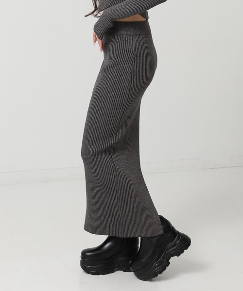 ANAP（アナップ）の「ラメニット バックスリット ナロースカート（スカート・レディース・ライトグレー/ブラウン/ダークグレー・F）」の20枚目の写真