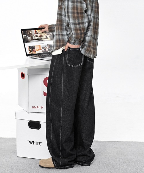 JOHNNY WOLF(ジョニーウルフ)の「LOFN ワンウォッシュ バレルレッグ ワイド デニムパンツ(デニムパンツ・メンズ・ブラック/ブルー・M/S/L)」の6枚目の写真