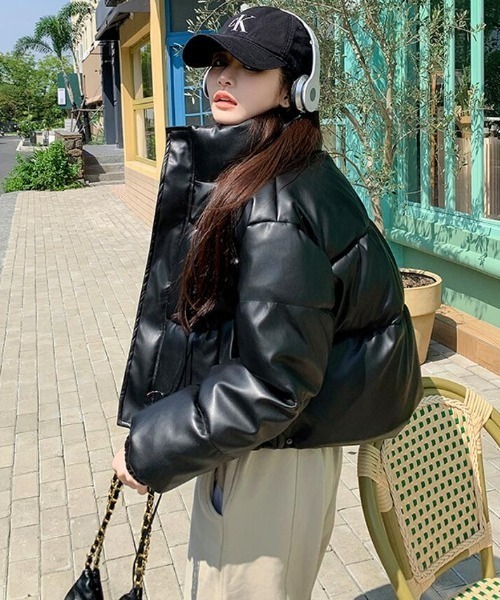 セール】レザー風ダウンジャケット ハイネック・ボリュームスリーブ