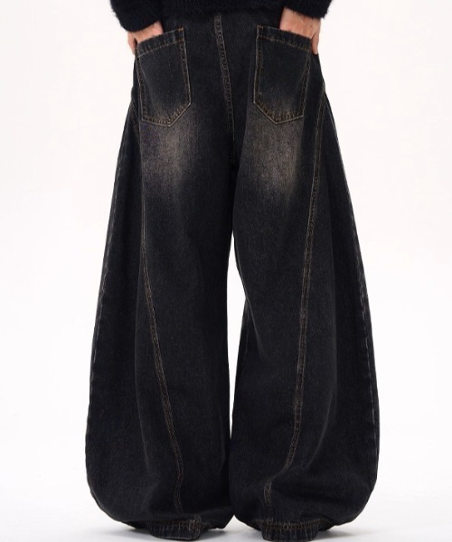 ARULE（アルール）の「A'GEM/9 × .kom 『A'gem/エージェム』A-Line Silhouette Ultra Wide Baggy Denim Pants/Aラインシルエット ウルトラワイドバギーデニムパンツ（デニムパンツ・メンズ・ブラック・L/XXL/XL）」の6枚目の写真