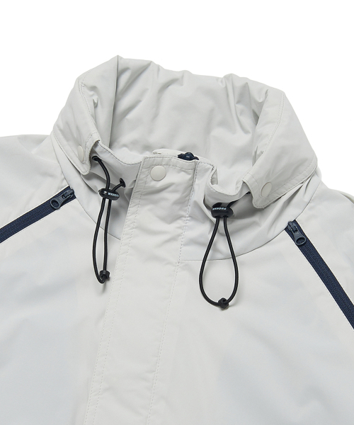 WKNDRS(ウィーキャンドース)の「TECHNICAL WINDBREAKER JK (L.GREY)(ナイロンジャケット・レディース・その他・MEDIUM/LARGE/X-LARGE)」の4枚目の写真