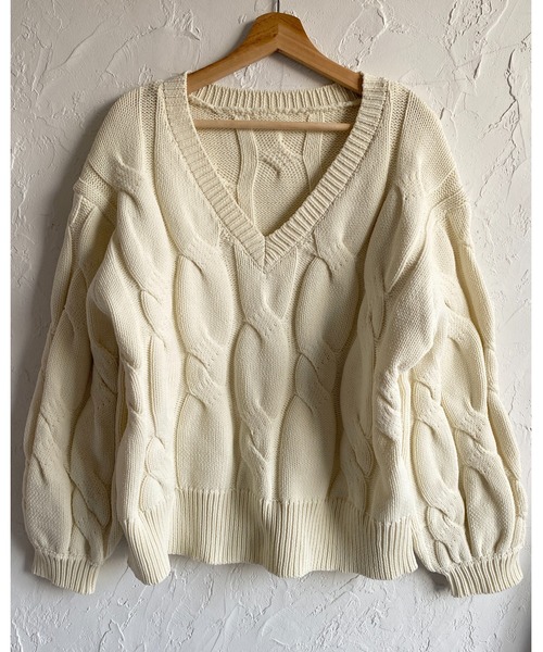 She's Closet(シーズクローゼット)の「オーバーサイズ長袖深Vネックざっくりケーブルニット(ニット/セーター・レディース・ブラウン/チャコール/アイボリー・FREE)」の12枚目の写真